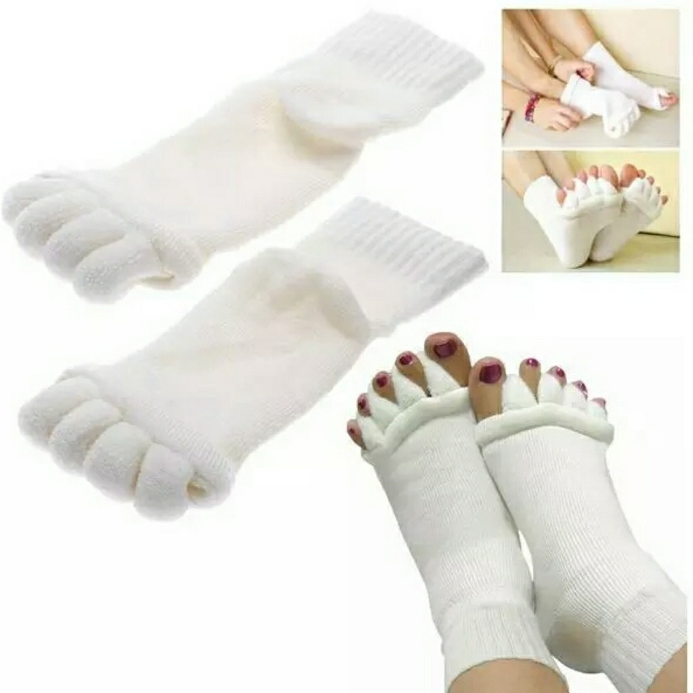 3  White pairs of PEDICURE SOCKS (Fits most)